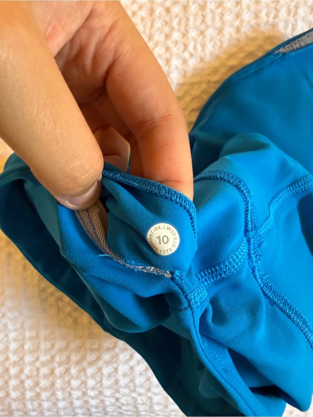 Lululemon POOLSIDE asymmetric bra C/D cup